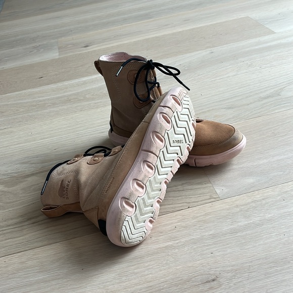 sorel explorer boot - Picture 6 of 7